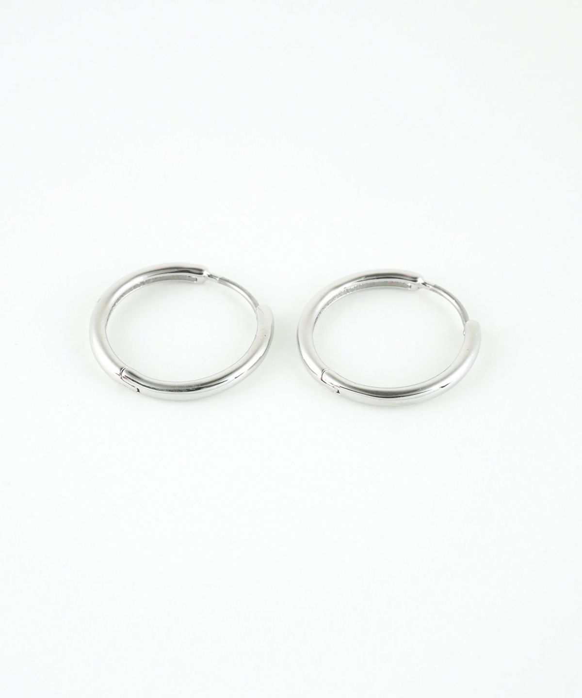 21mmシンプルスリムフープステンレスポストピアス