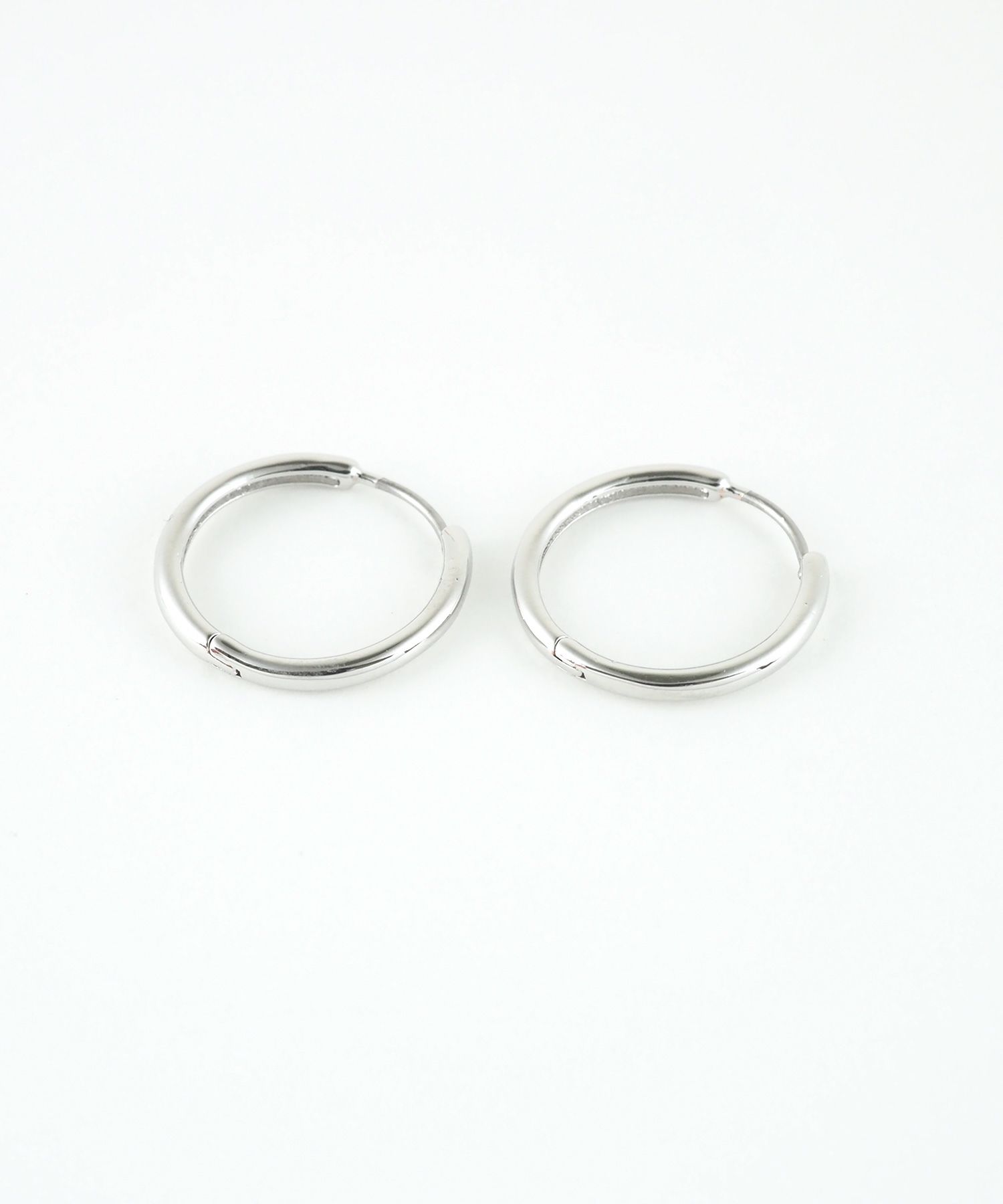 21mmシンプルスリムフープステンレスポストピアス
