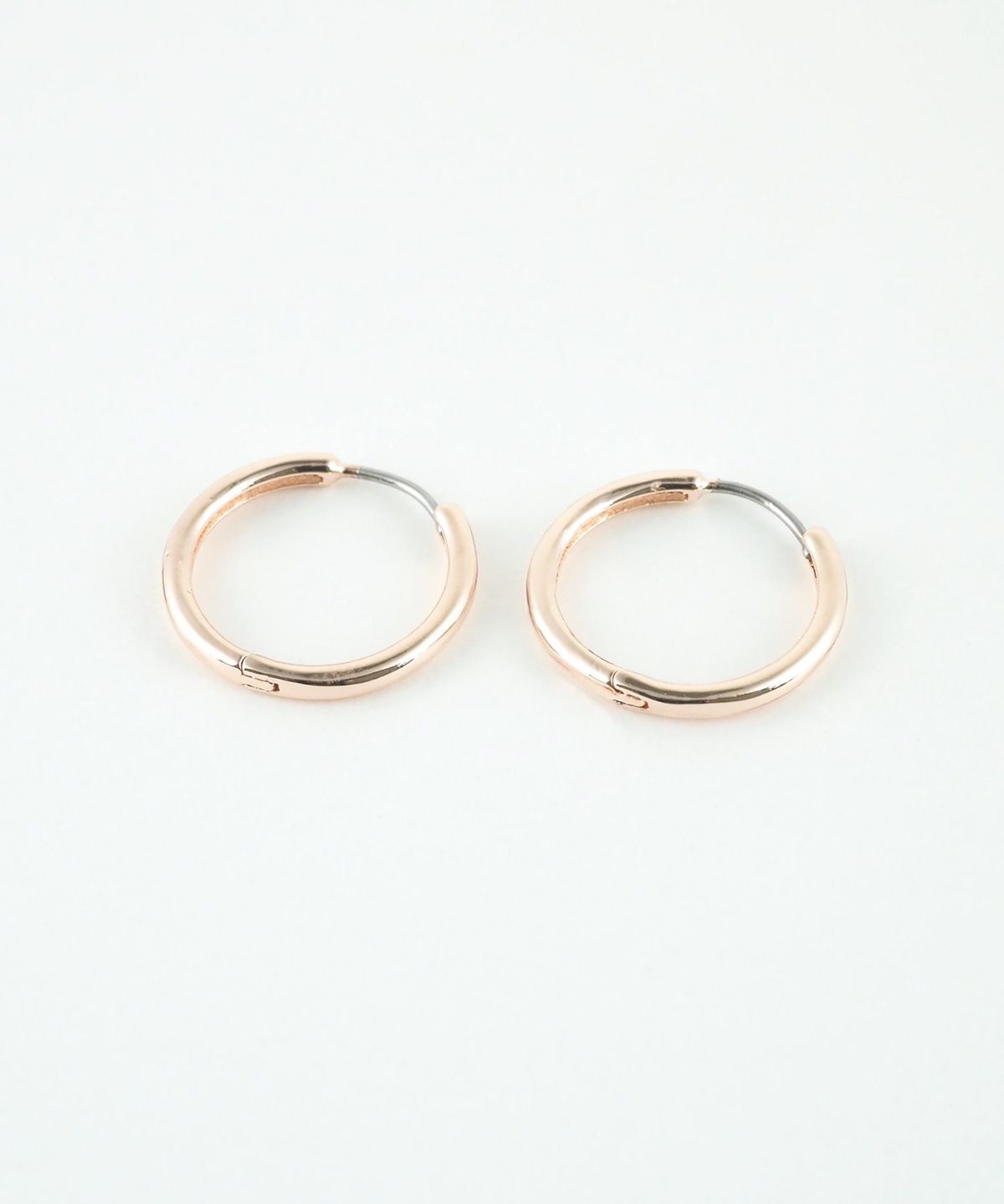 21mmシンプルスリムフープステンレスポストピアス