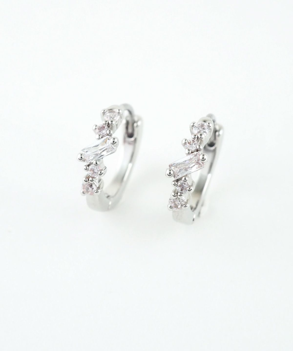 バゲットキュービックフープステンレスポストピアス