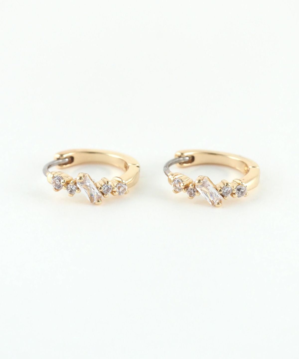 バゲットキュービックフープステンレスポストピアス