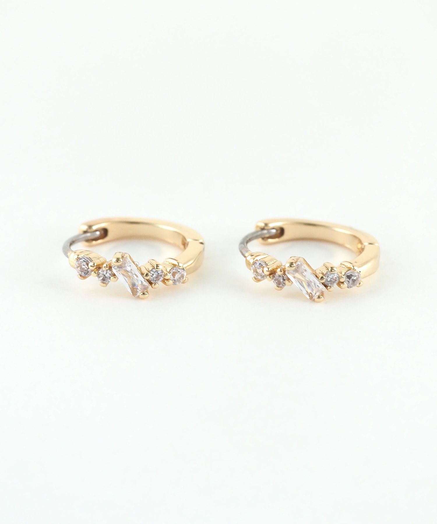 バゲットキュービックフープステンレスポストピアス