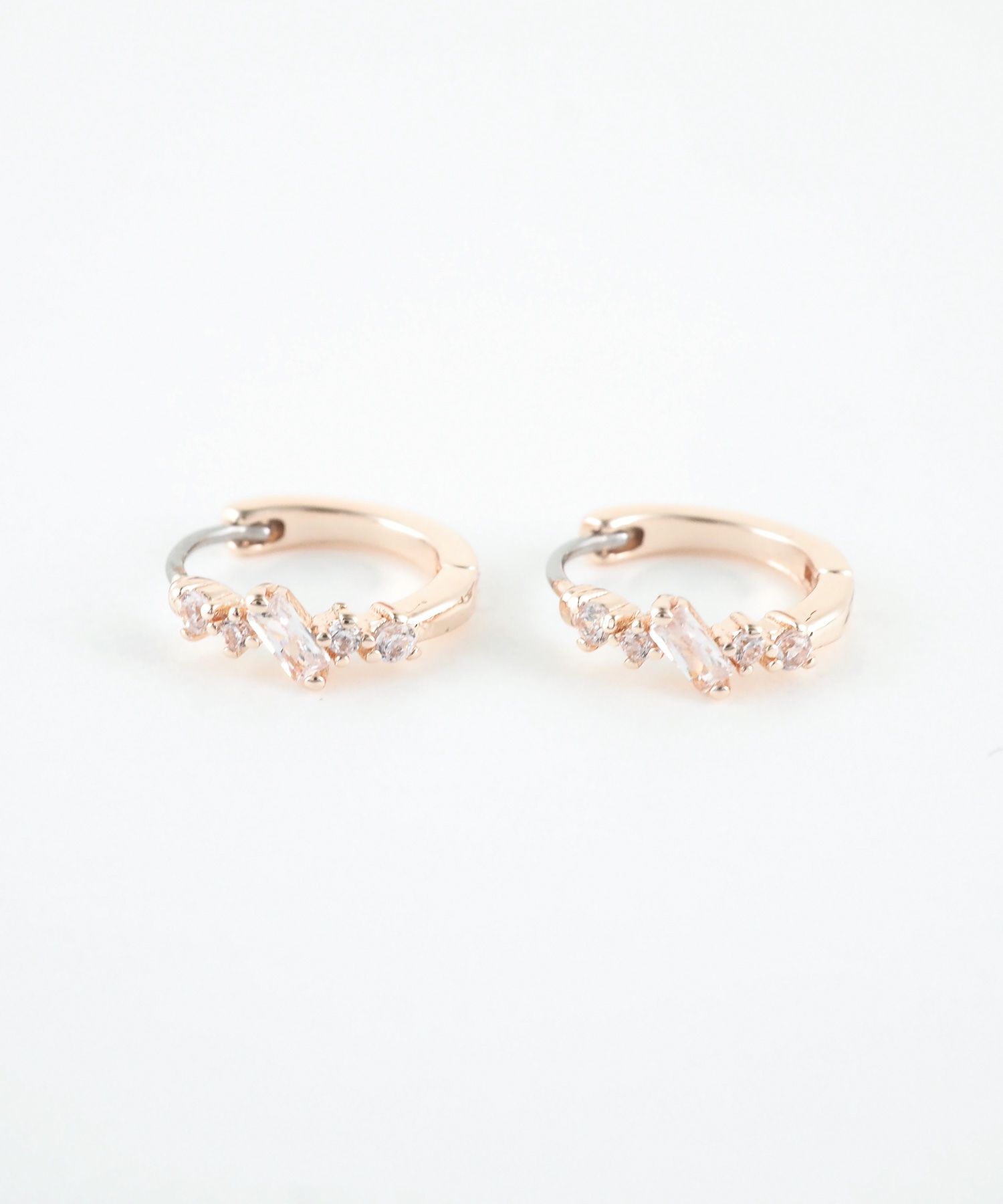 バゲットキュービックフープステンレスポストピアス