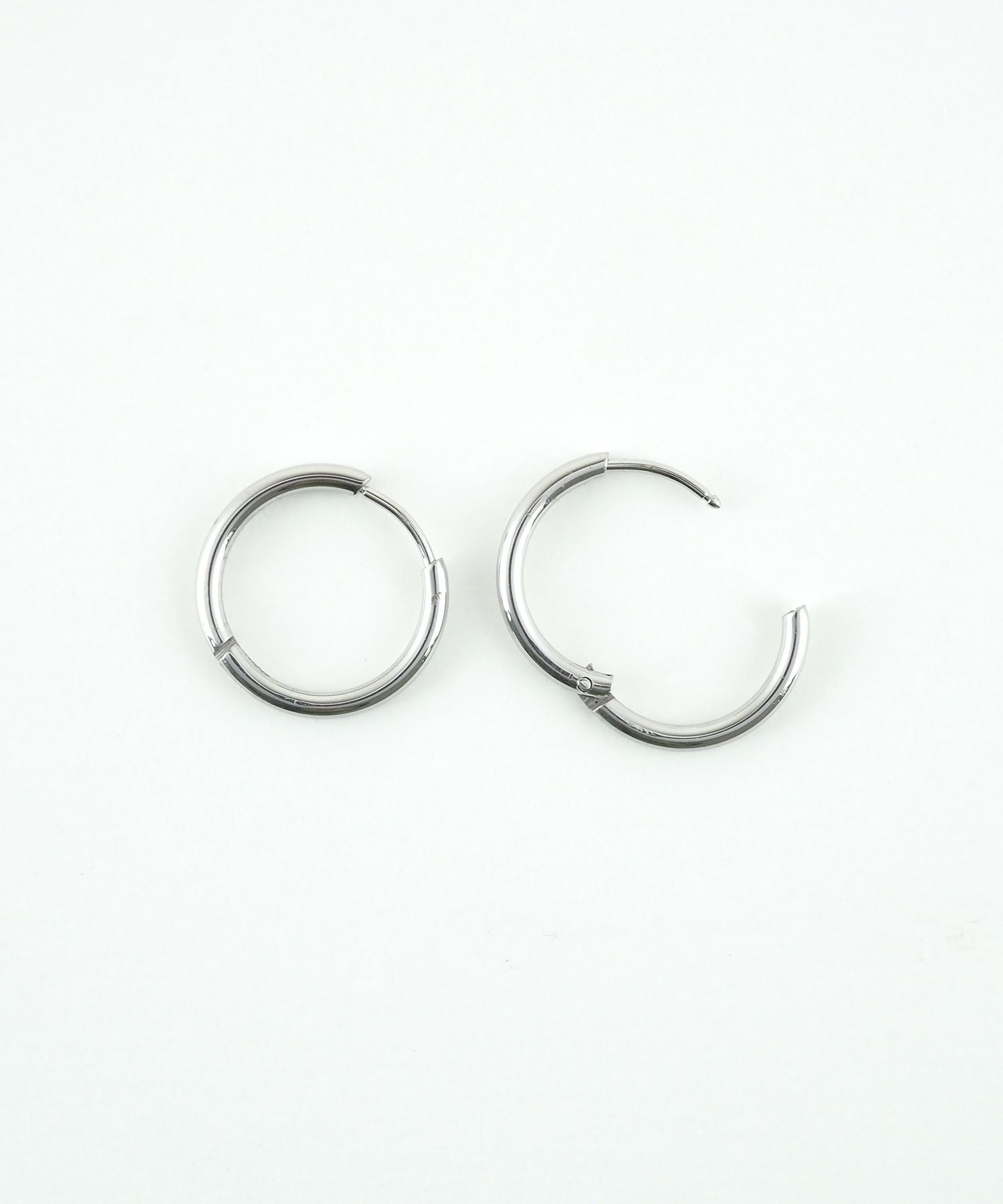 15mmシンプルスリムステンレスフープワンタッチピアス