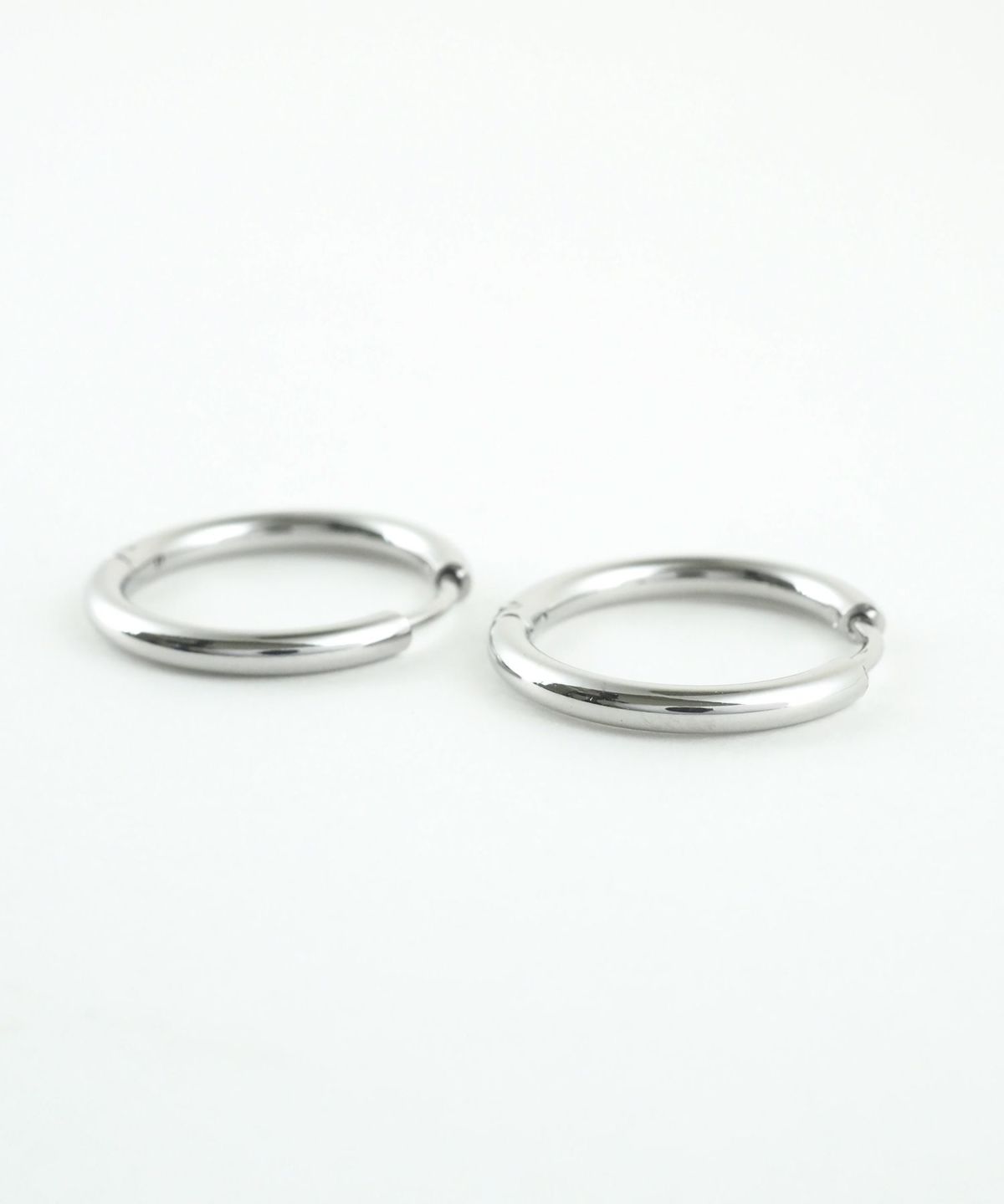 18mmシンプルステンレスフープワンタッチピアス