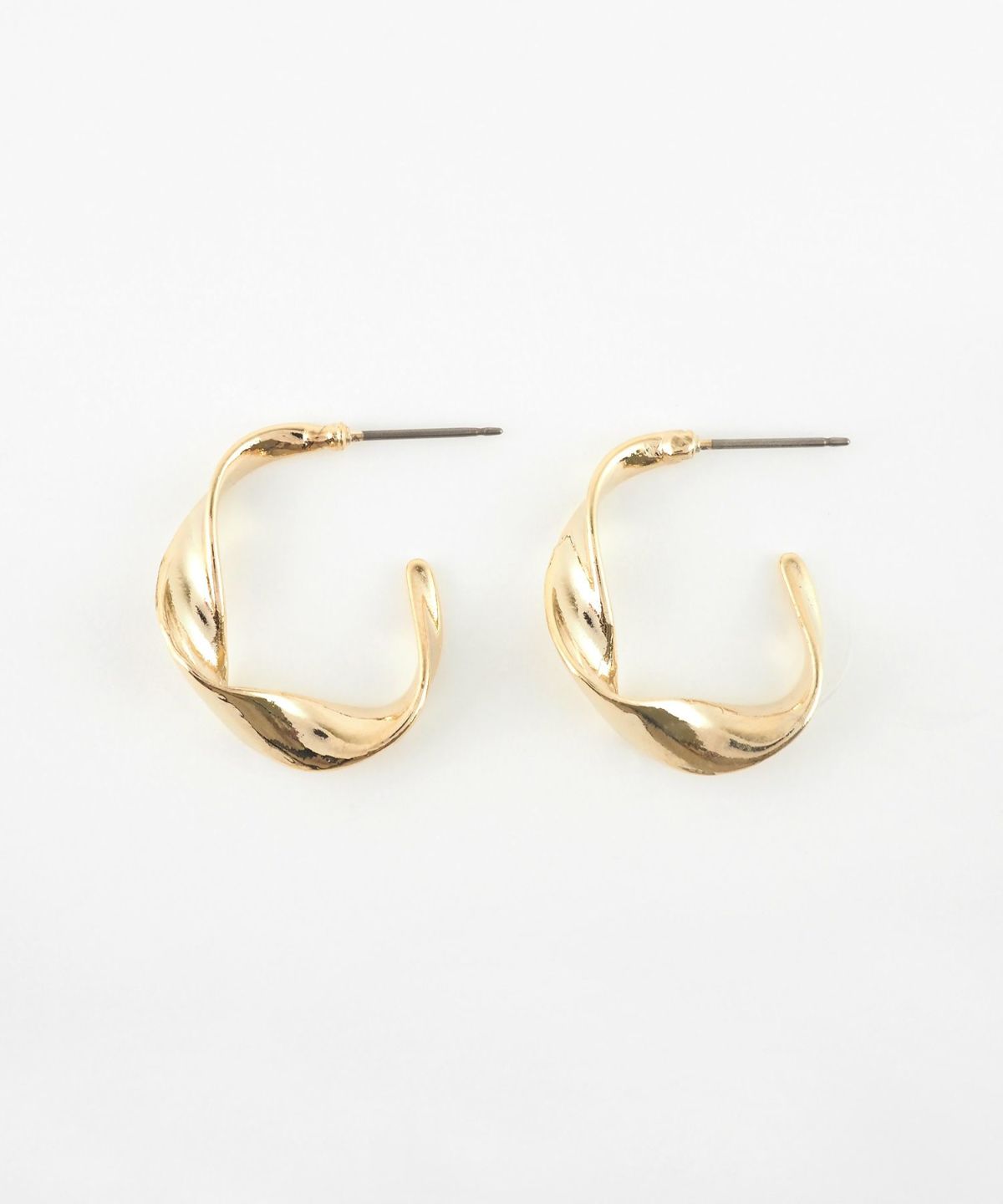 ツイストメタルピュアチタンポストピアス【ISS】