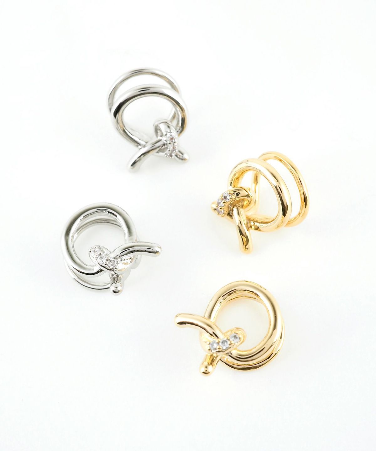 スリークノットラウンドメタルイヤリング