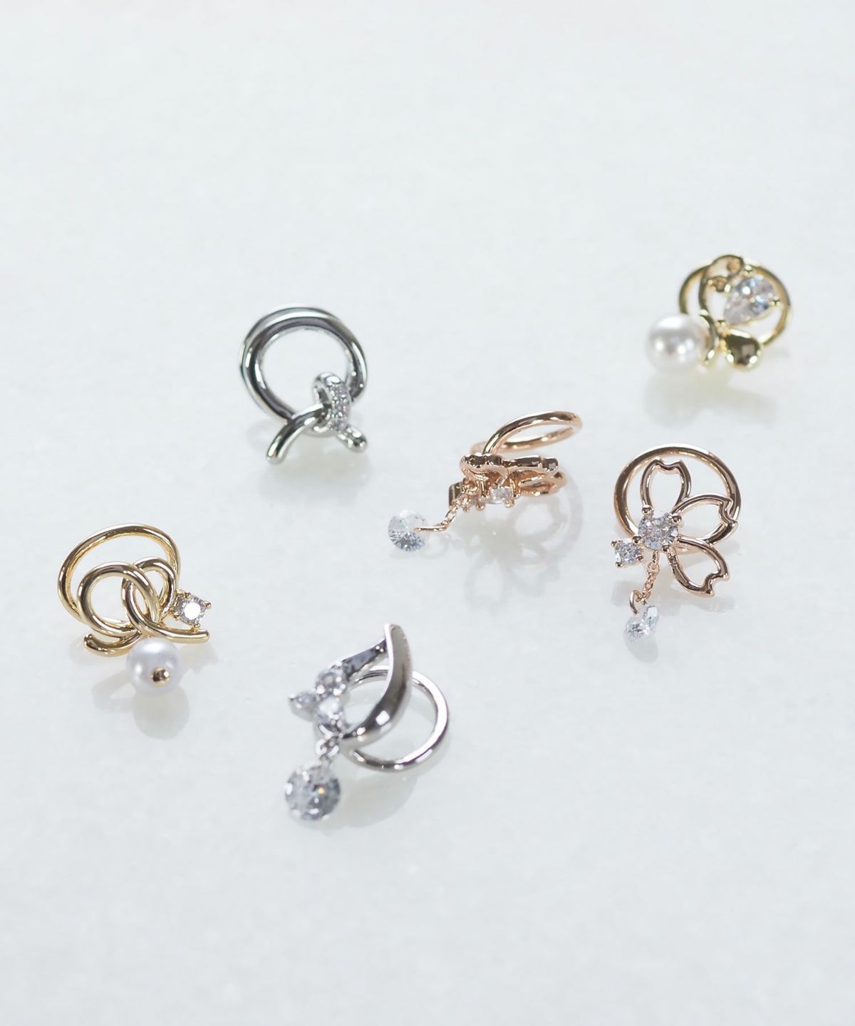 メロウループラウンドメタルイヤリング