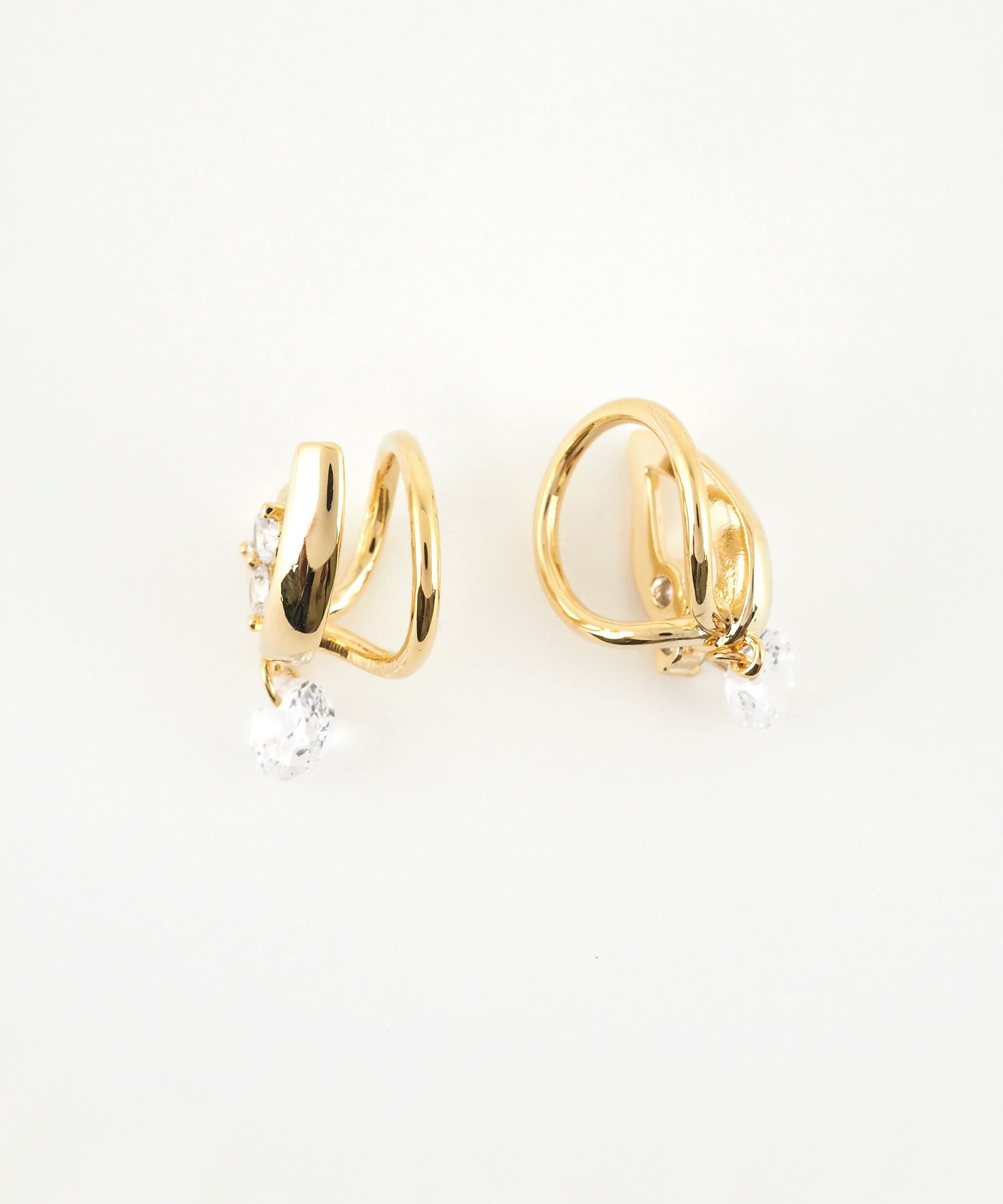 ピュアドロップラウンドメタルイヤリング