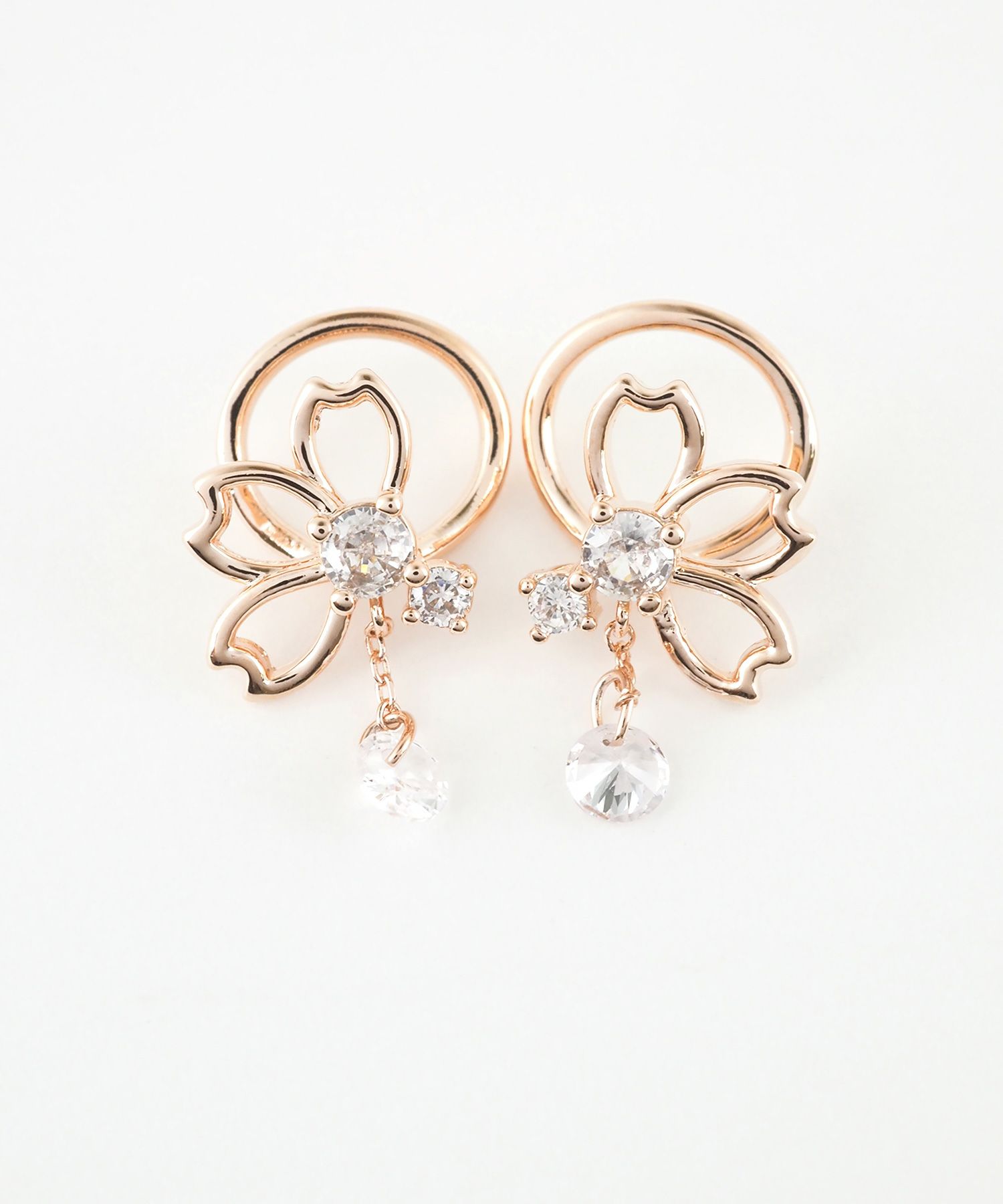 ルーチェサクララウンドメタルイヤリング