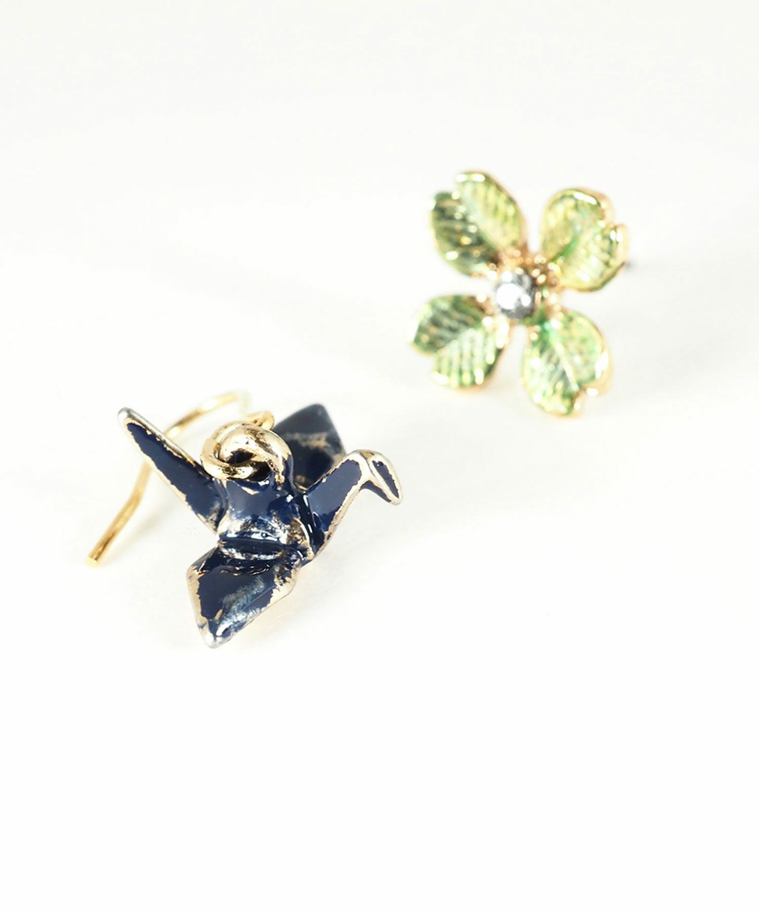 四葉＆鶴ピアス