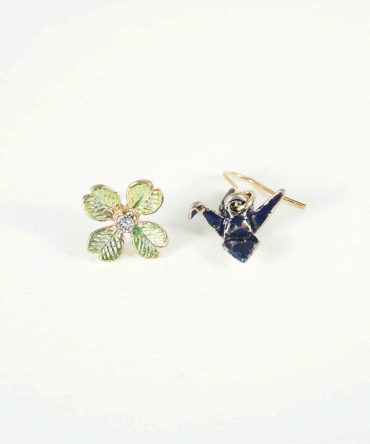 四葉＆鶴ピアス