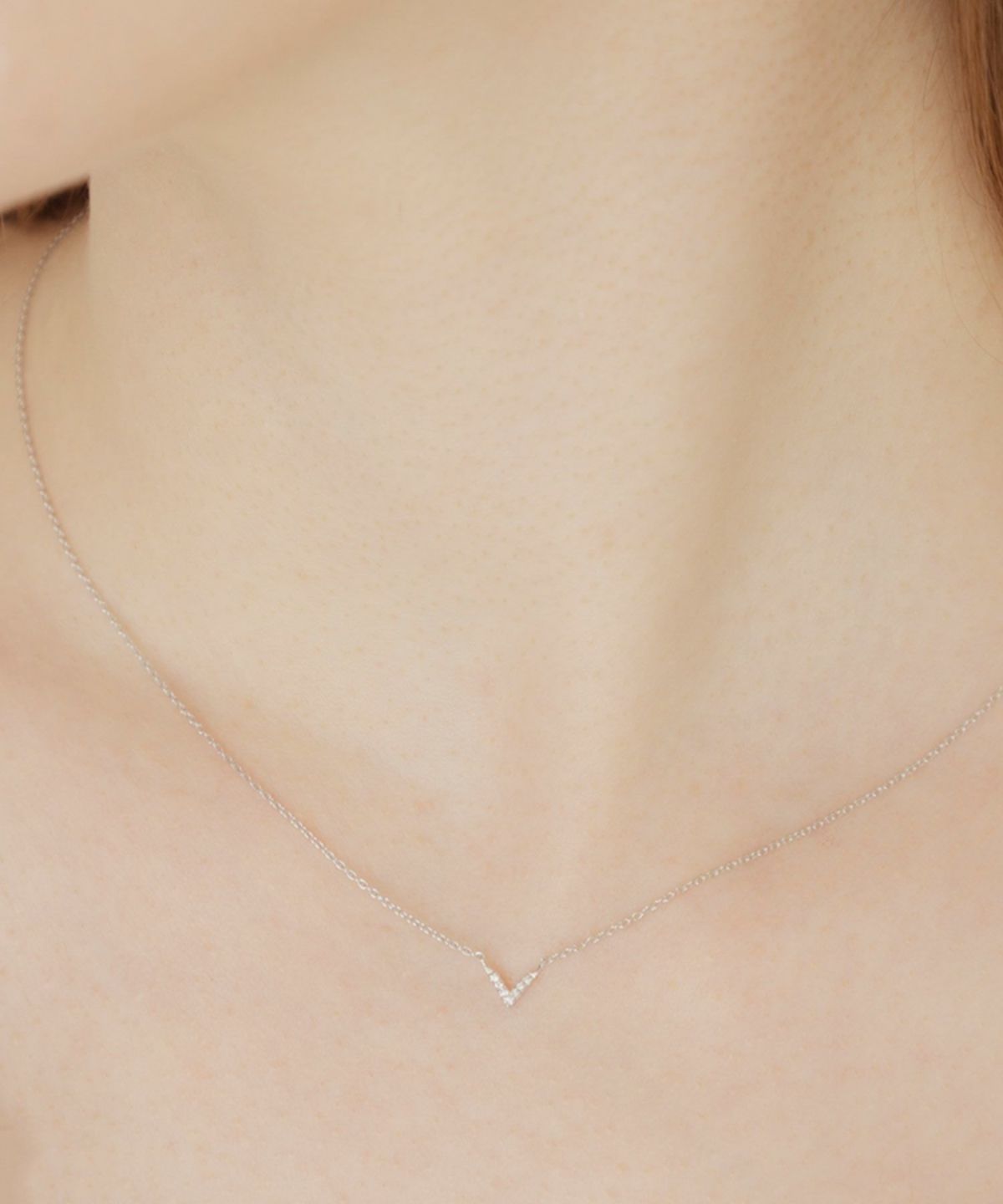 [SV925]Vモチーフメレダイヤモンドプチペンダント