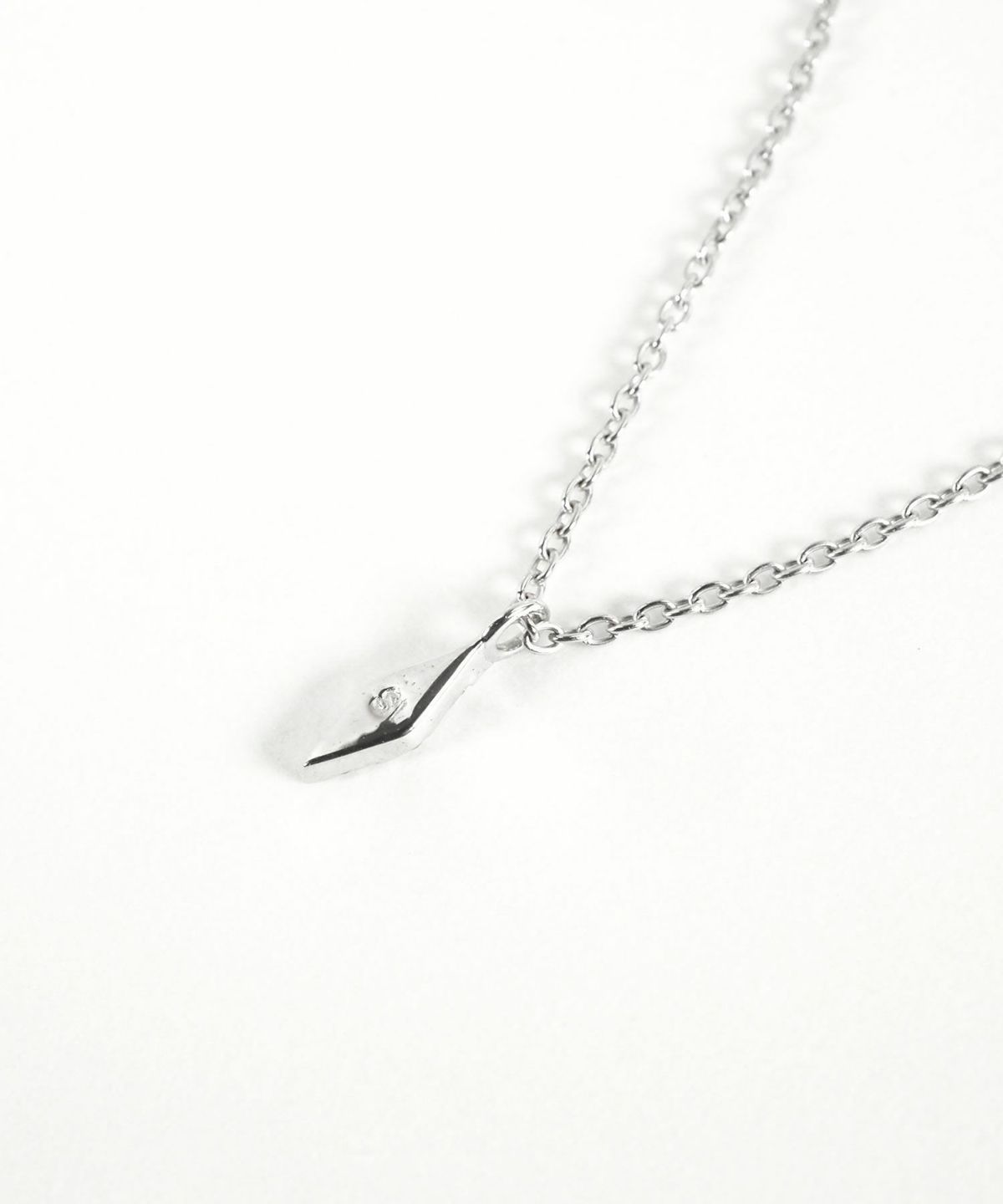 [SV925]ノーブルロンバスメレダイヤモンドプチペンダント