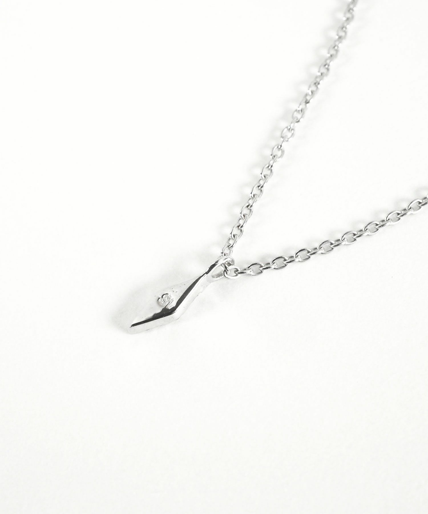 [SV925]ノーブルロンバスメレダイヤモンドプチペンダント