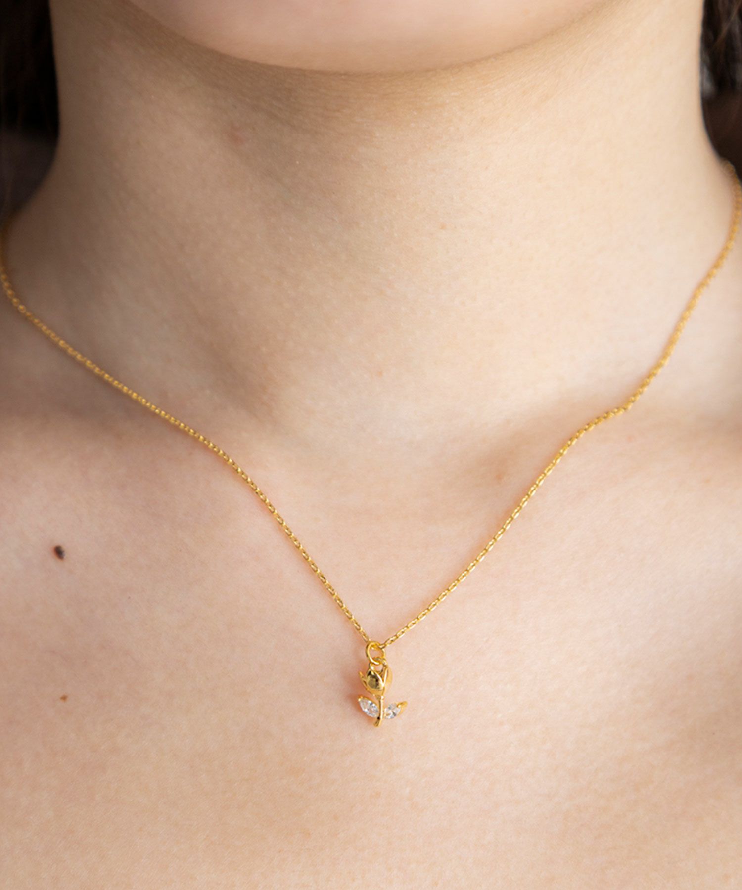 キュービックチューリップネックレス