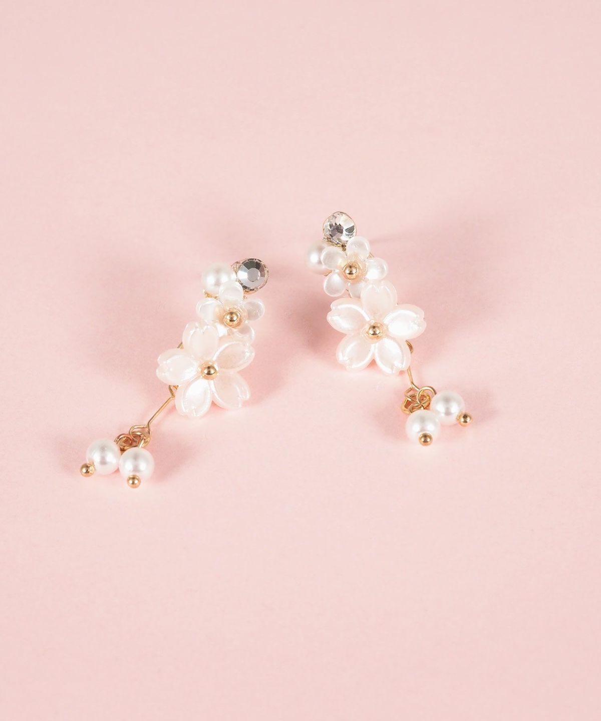 SAKURAパールチタンポストピアス