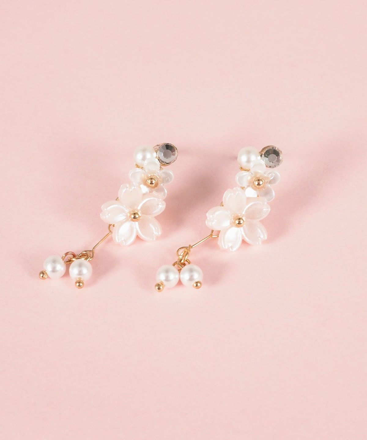 SAKURAパールチタンポストピアス