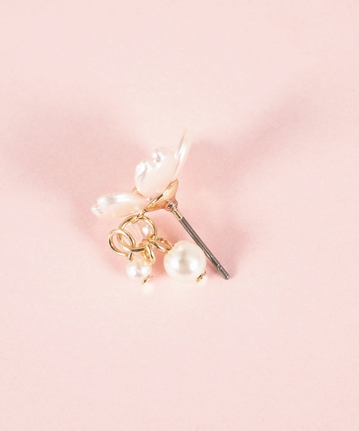 SAKURAチタンポストピアス