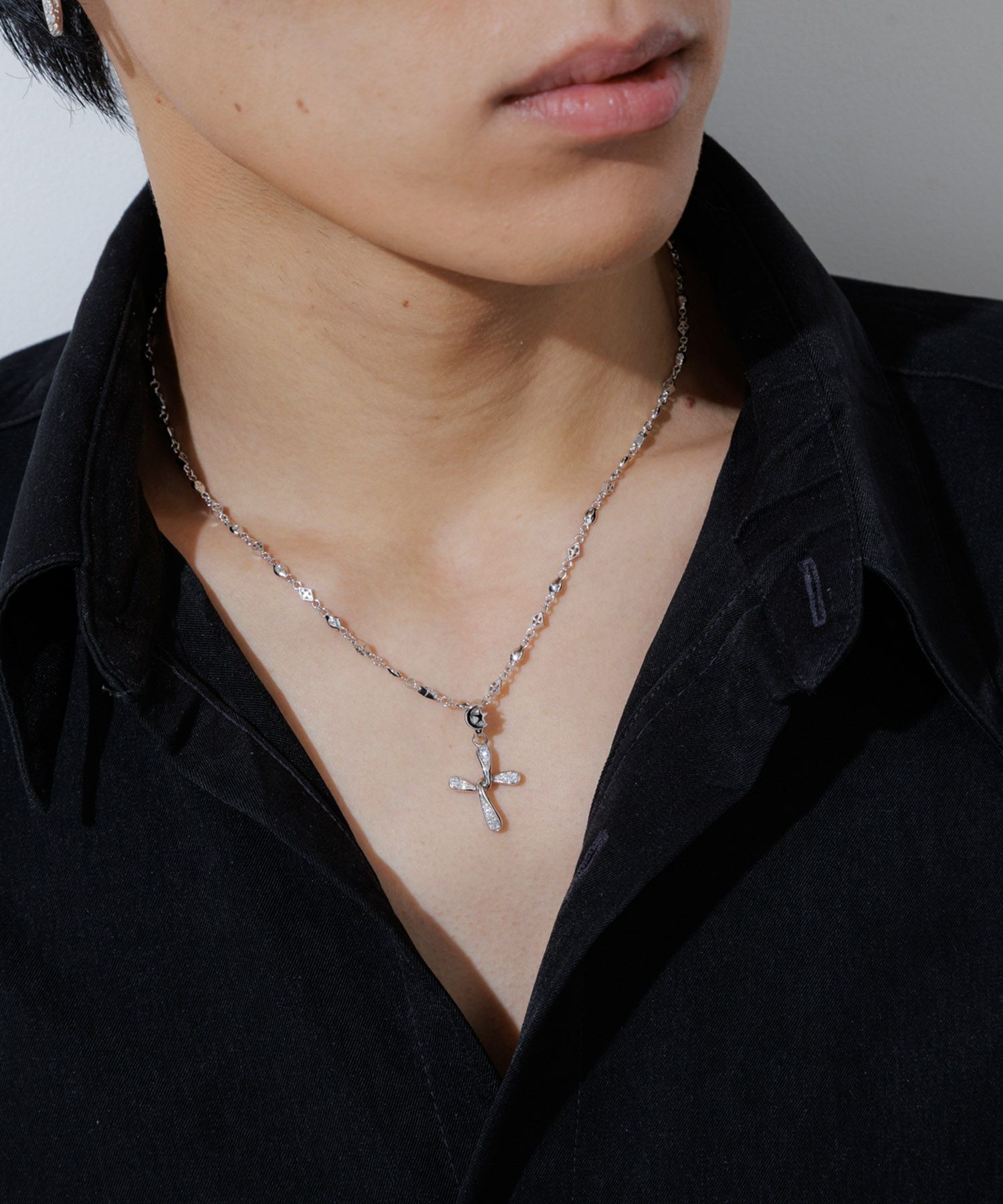 DESEOクロスペンダントトップ【Crescent Luna】