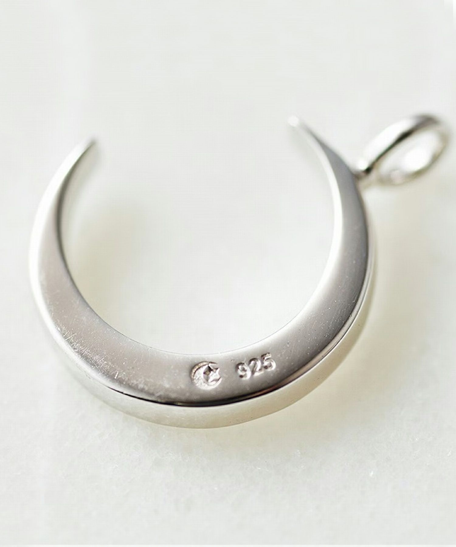 CONCHA LUNAペンダントトップ【Crescent Luna】