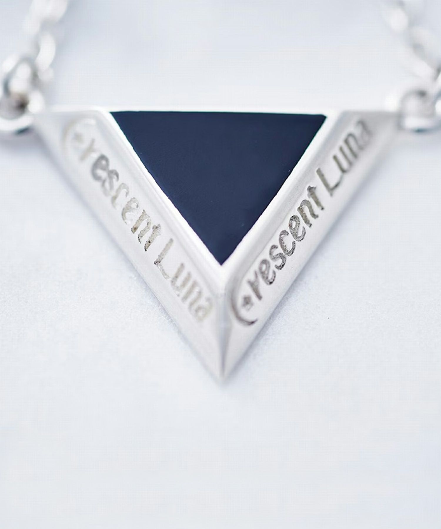 DELTAネックレス【Crescent Luna】