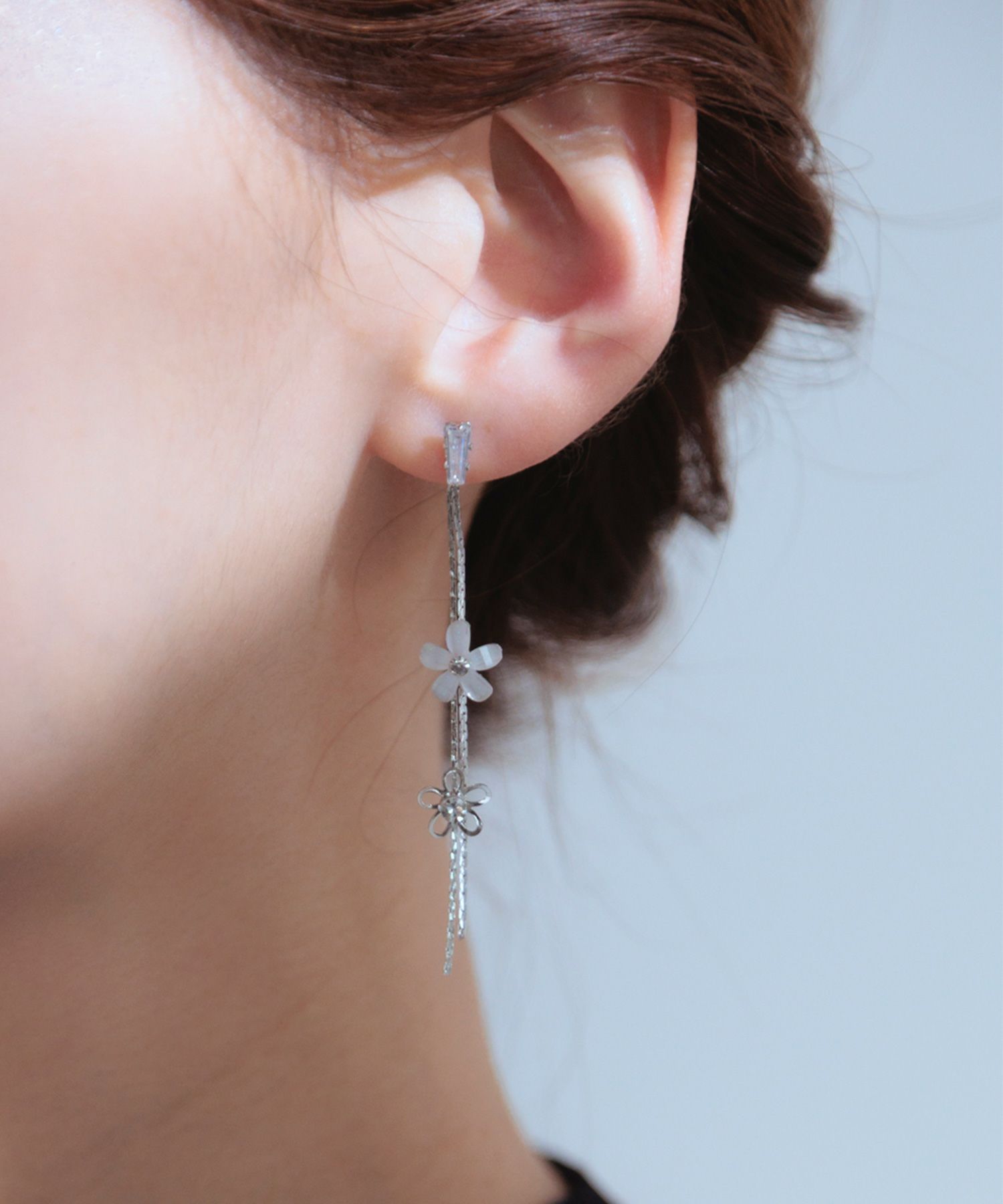 フロストフラワーチェーンチタンポストピアス