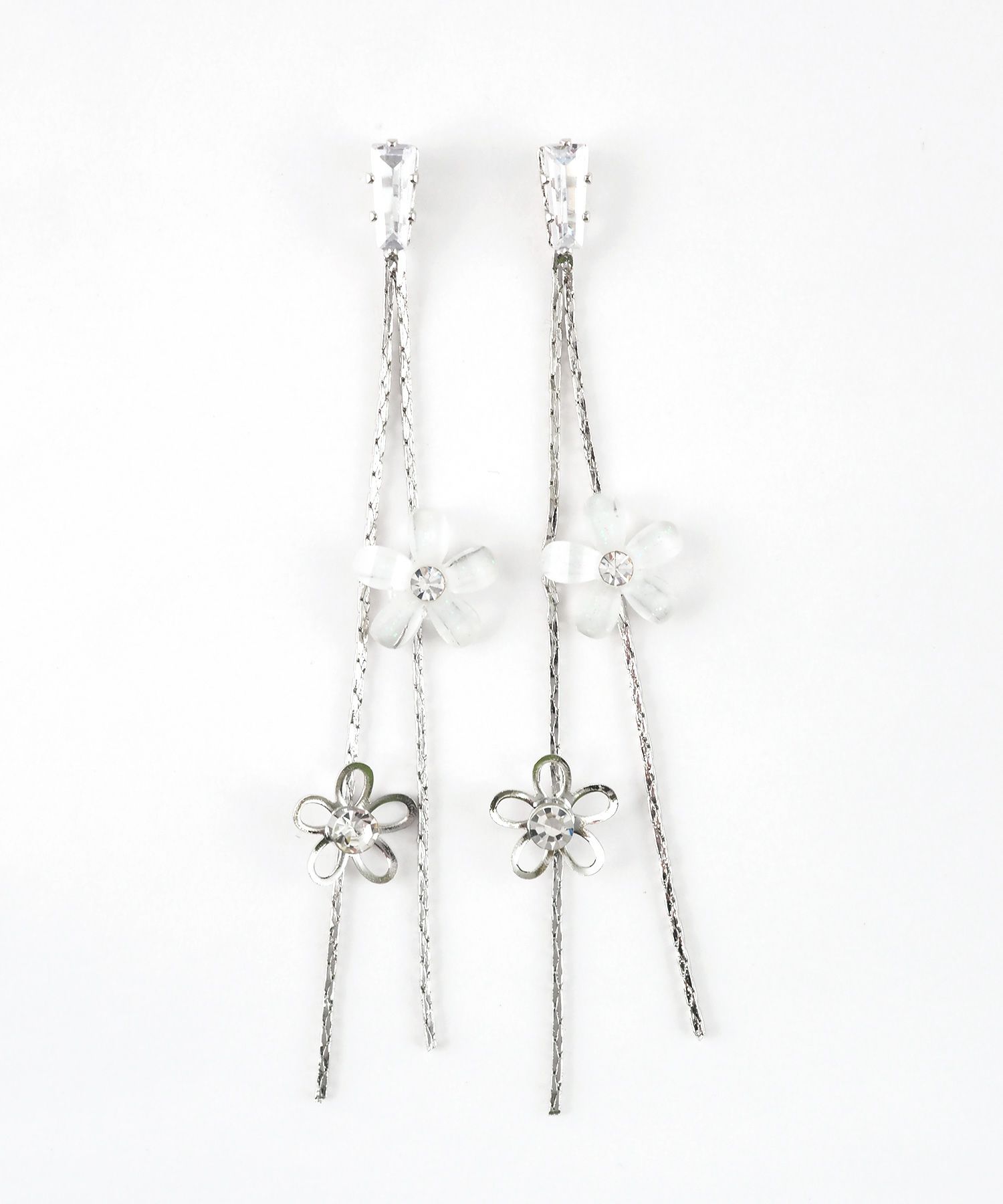 フロストフラワーチェーンチタンポストピアス