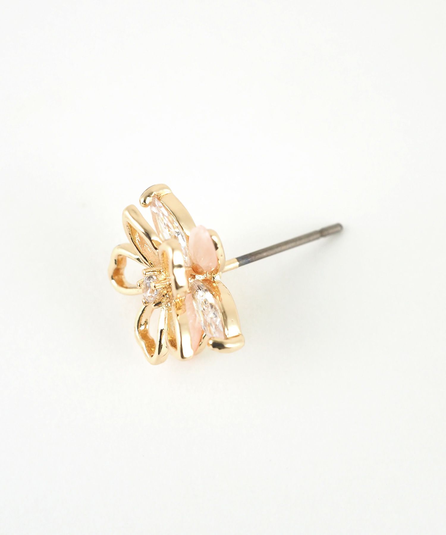 ダブルレイヤーフラワーチタンポストピアス