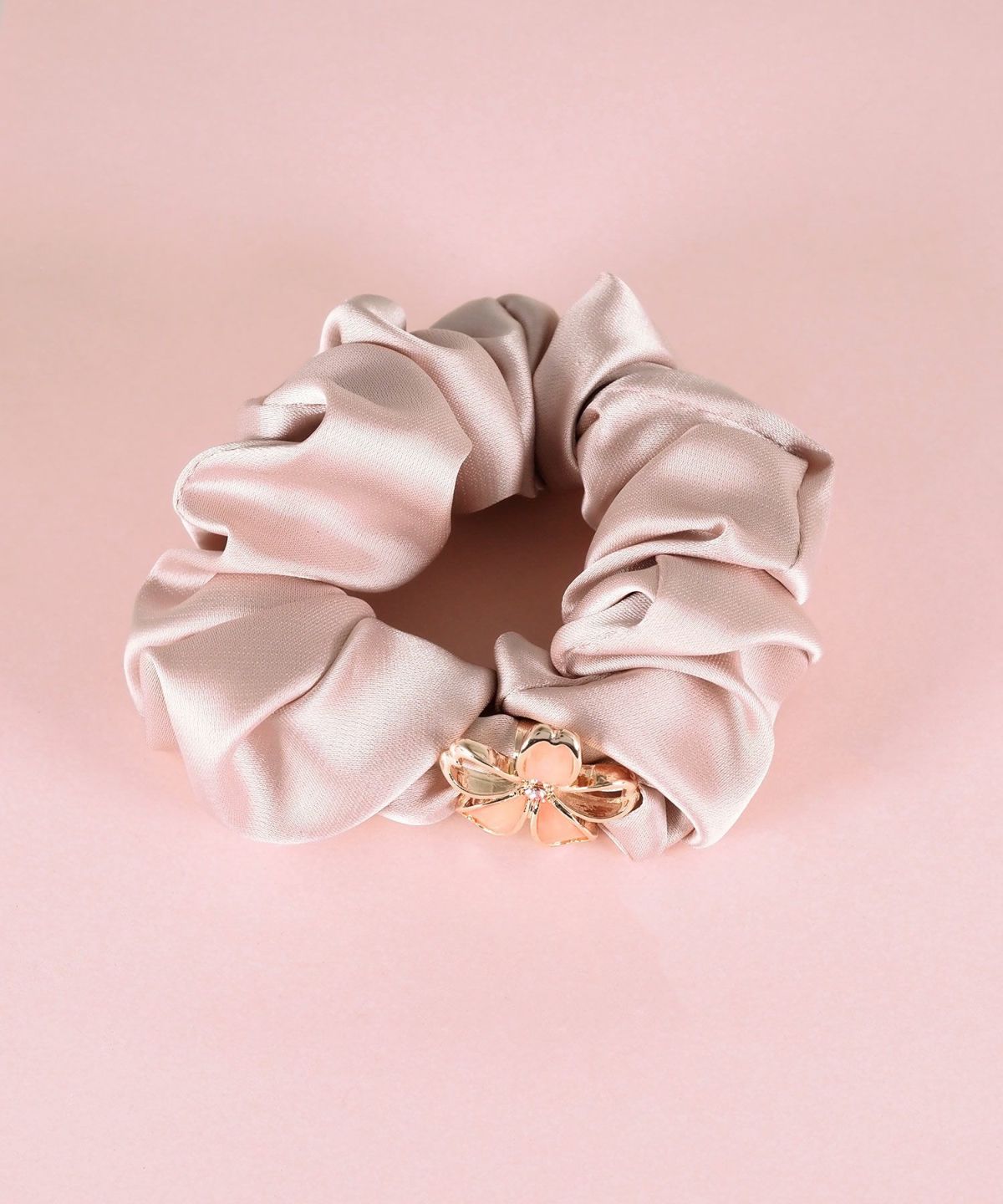 サクラフラグメントチャームシュシュ | 【公式】MUK ONLINE SHOP｜人気