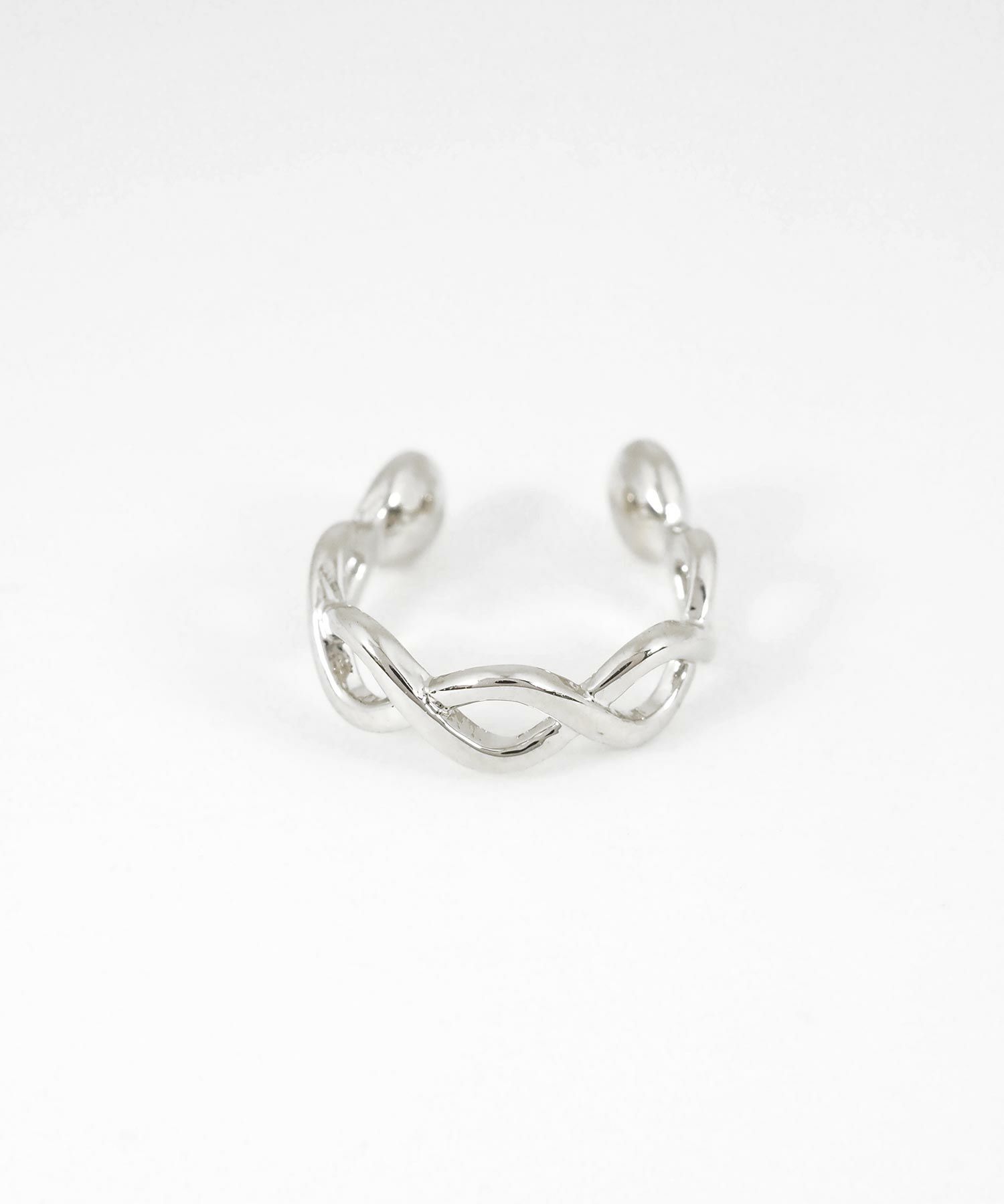 クロスラインイヤーカフ