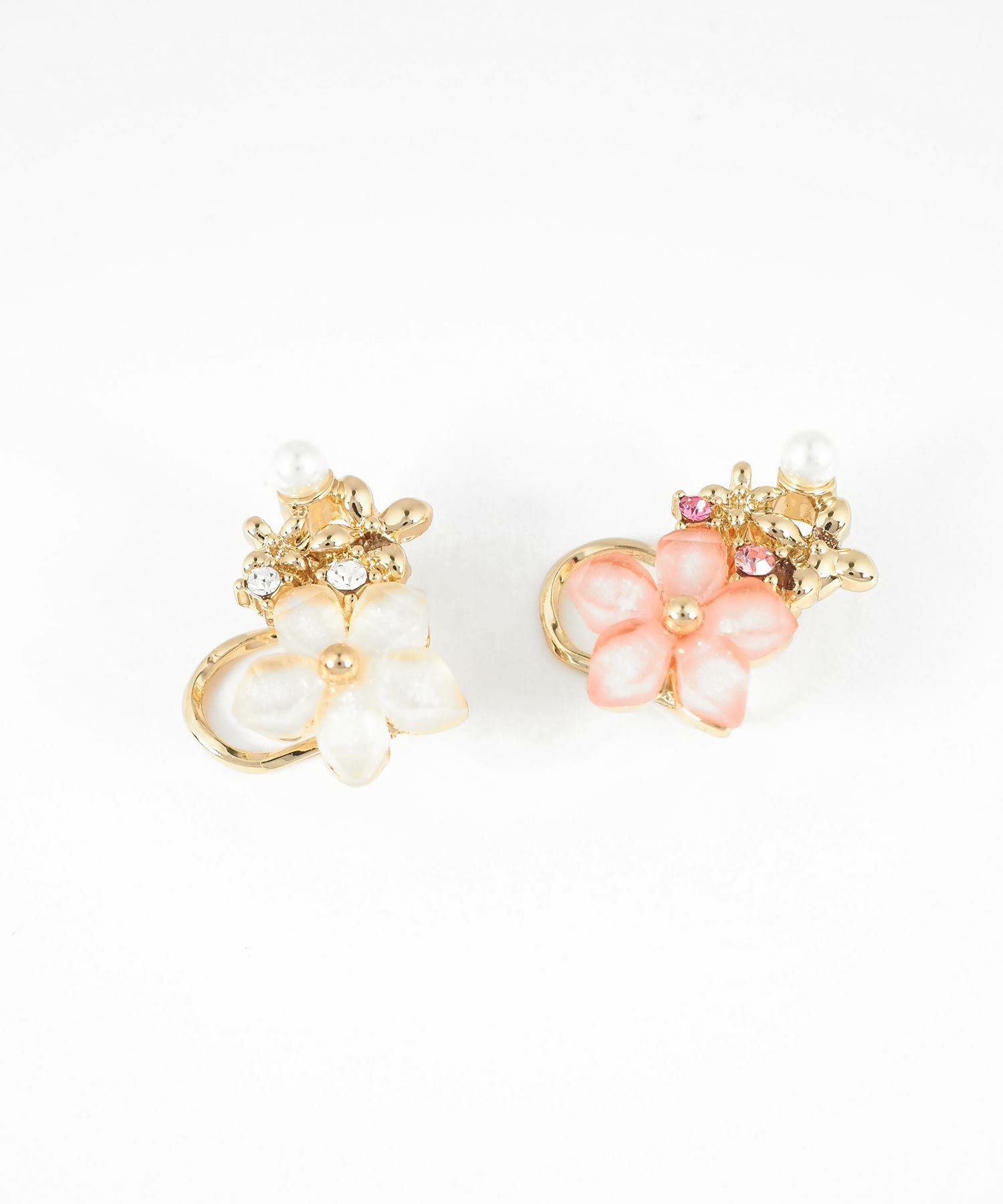 フラワーブーケイヤーカフ