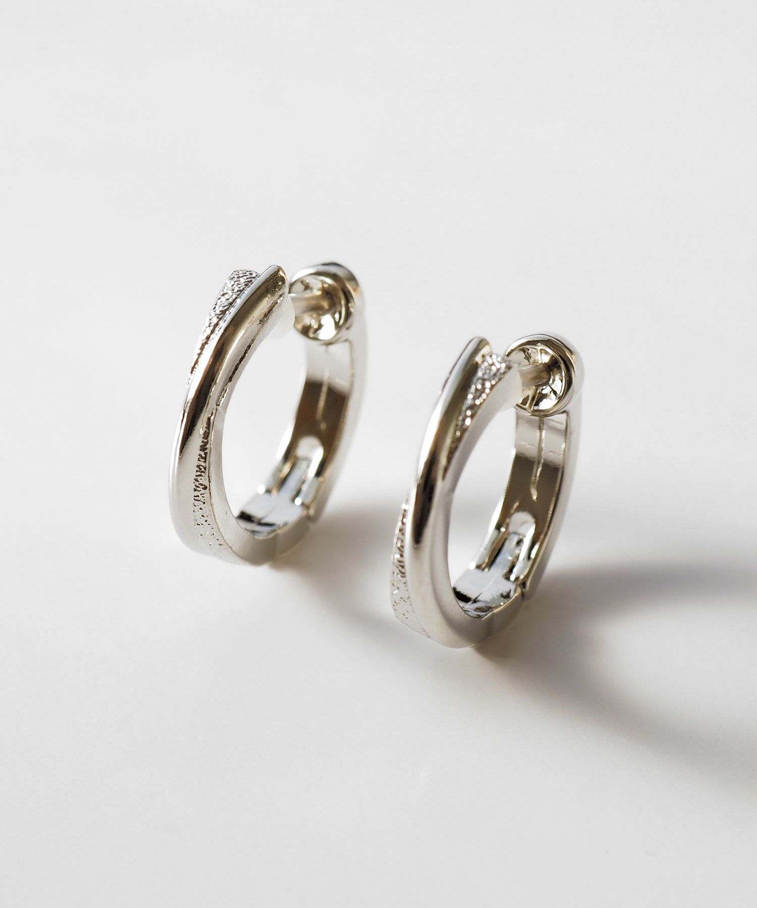 【web限定】ルミスターダスト樹脂コーティングスムースピアス