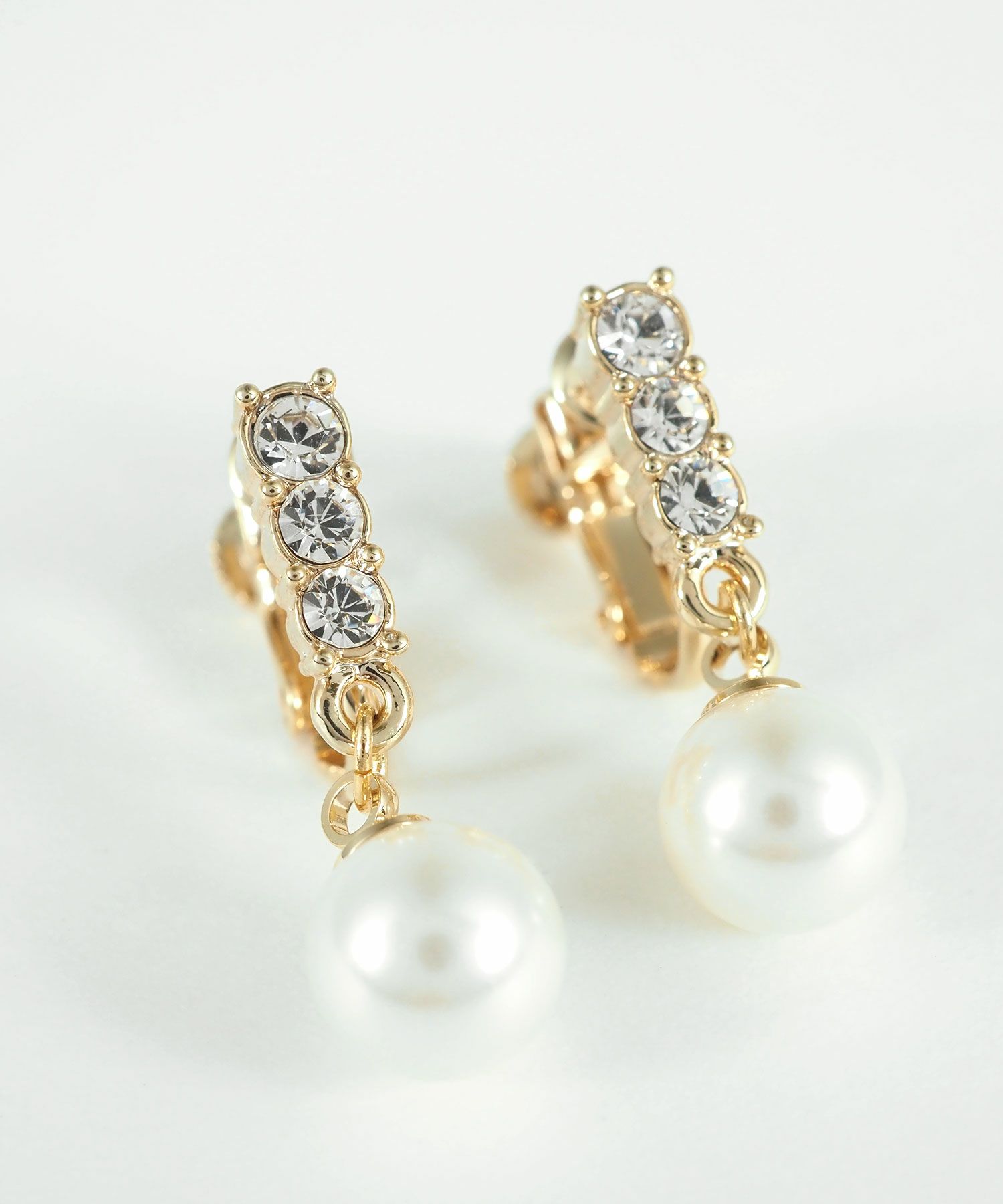 スリーグレインズパールイヤリング【MUK voyalibre】