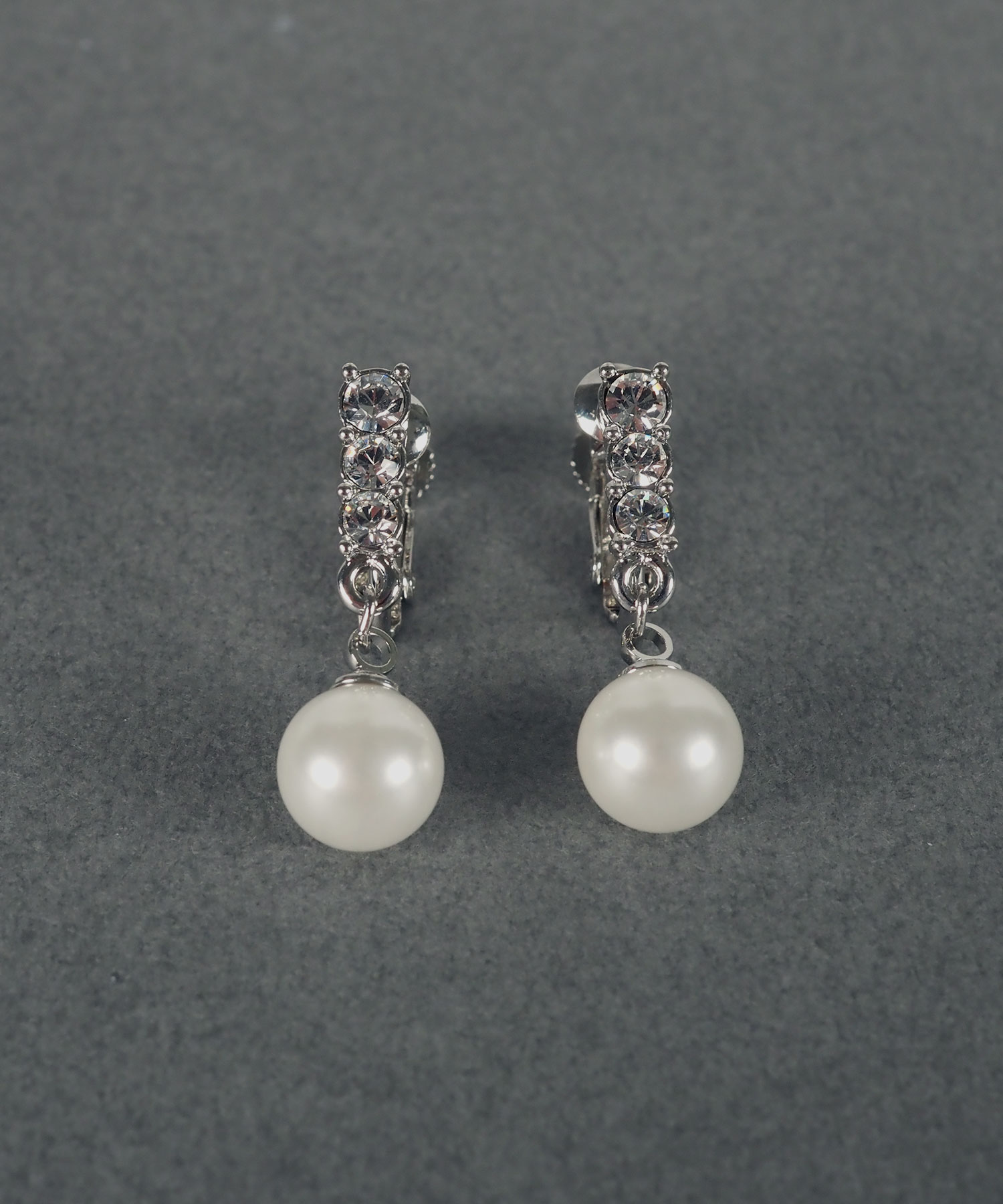 スリーグレインズパールイヤリング【MUK voyalibre】