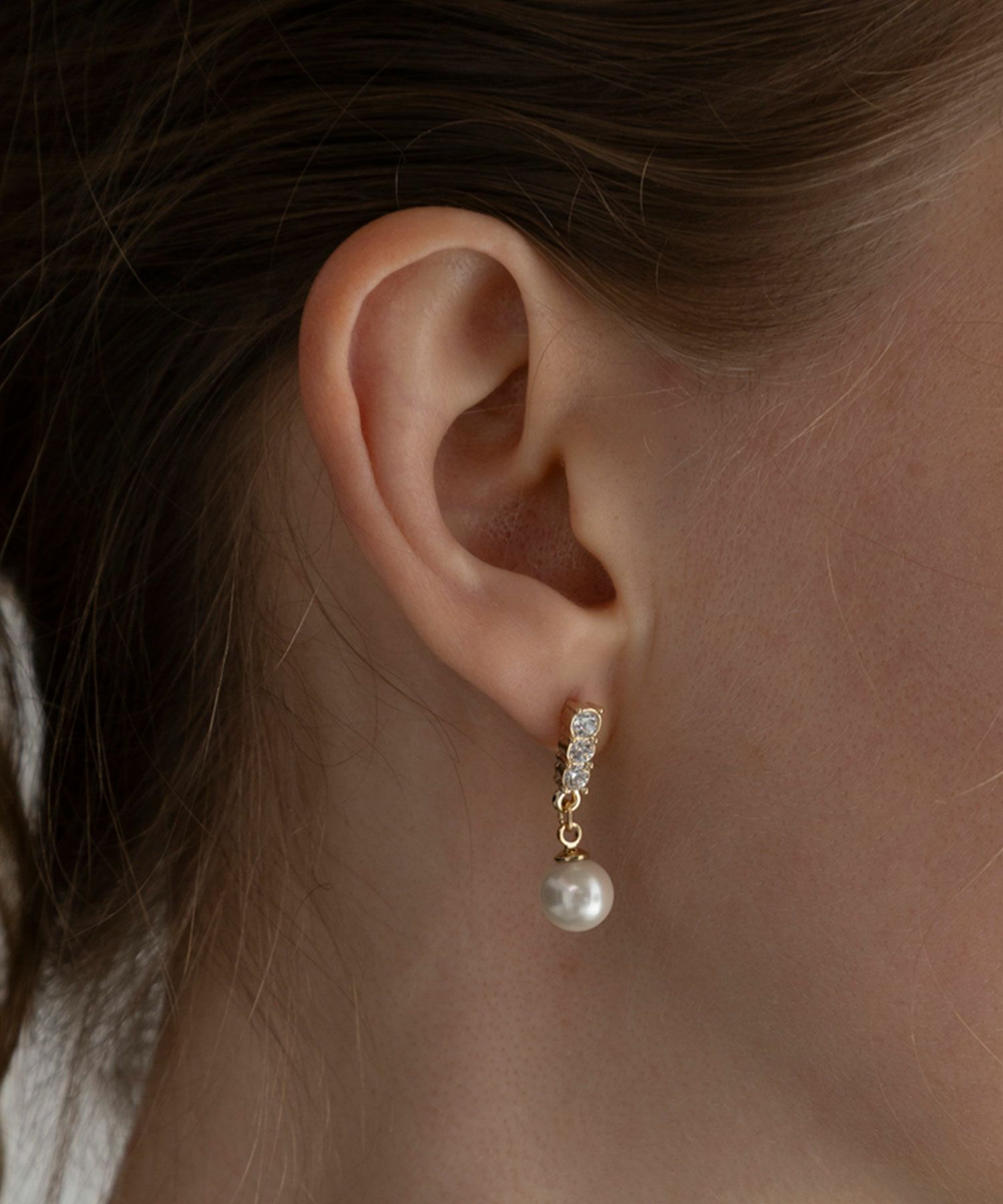 スリーグレインズパールチタンポストピアス【MUK voyalibre】