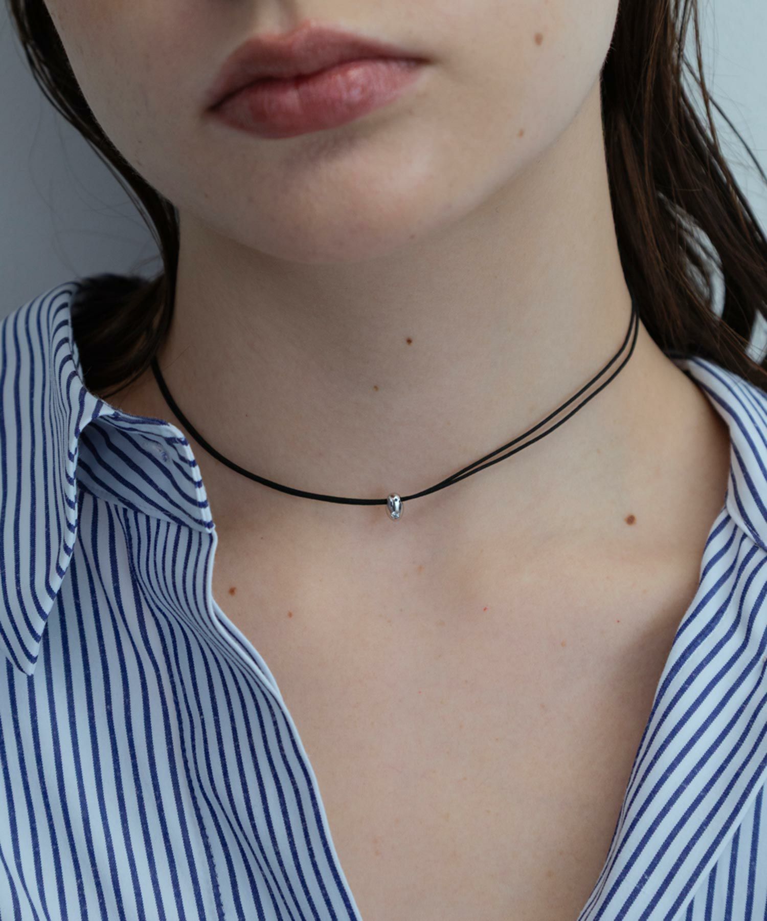 タイニードロップメタルコードネックレス