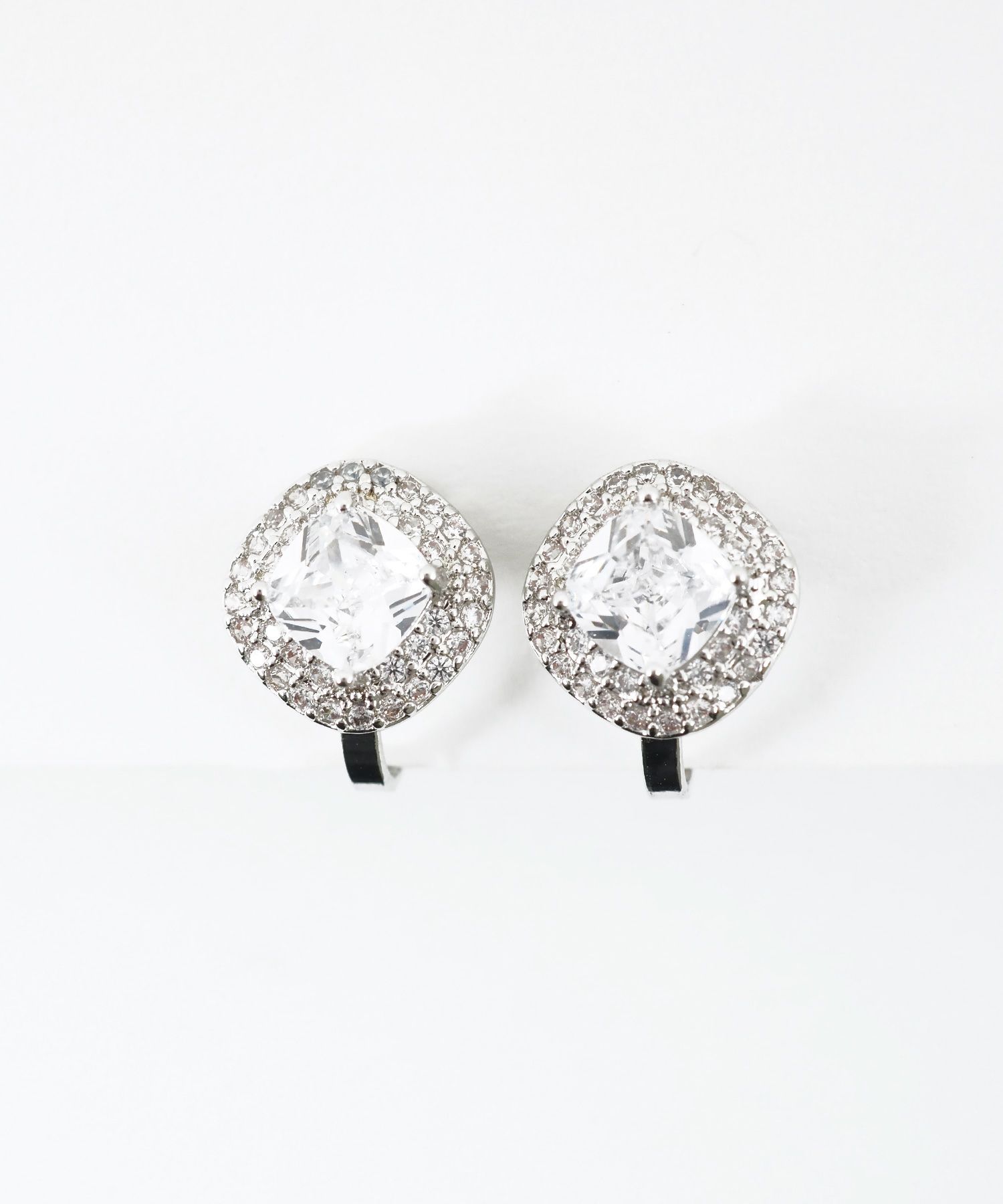 スクエアビジュークリップイヤリング