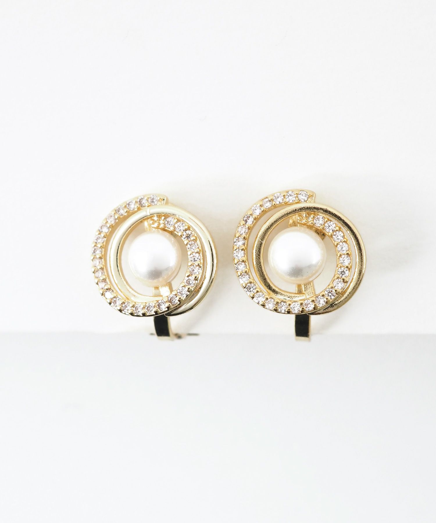 パールスパイラルビジュークリップイヤリング