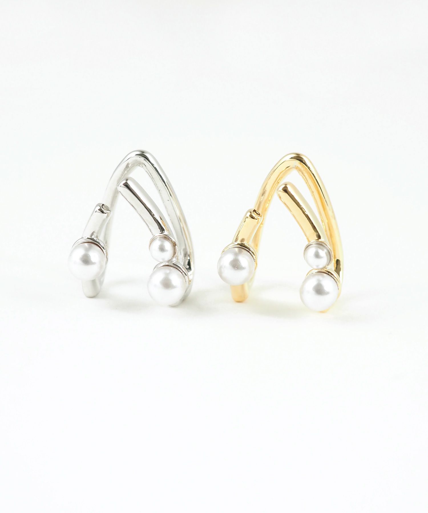 ニュアンスパールアーチラウンドメタルイヤリング