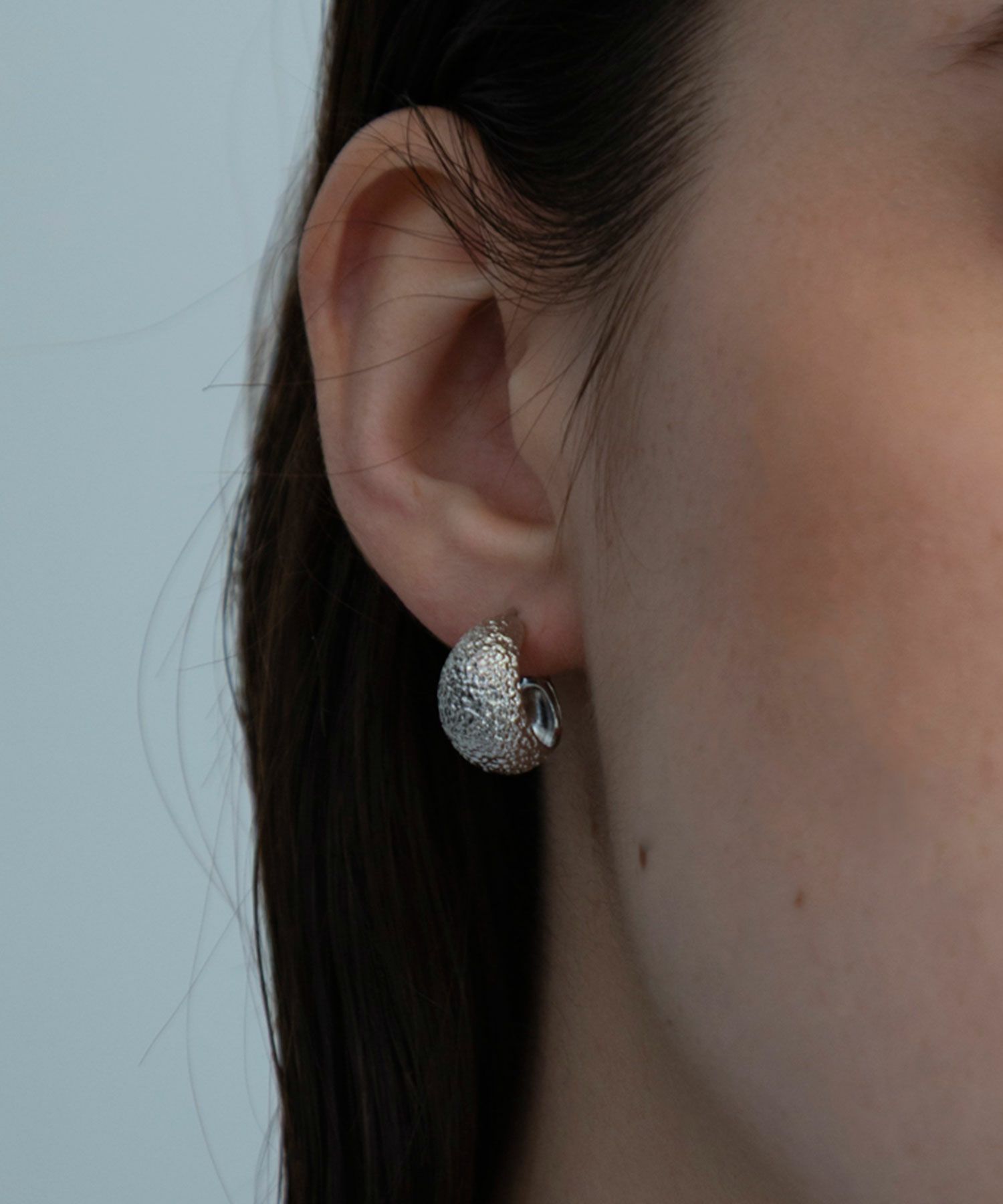 web限定】Sleekドロップフープチタンポストピアス | 【公式】MUK